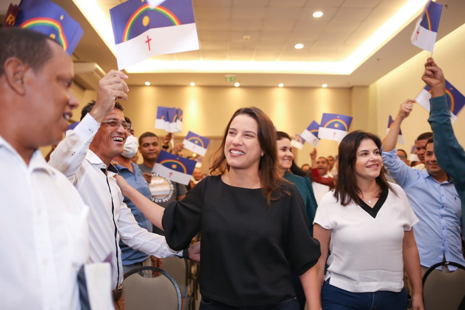 Raquel Lyra recebe apoio de lideranças evangélicas da RMR