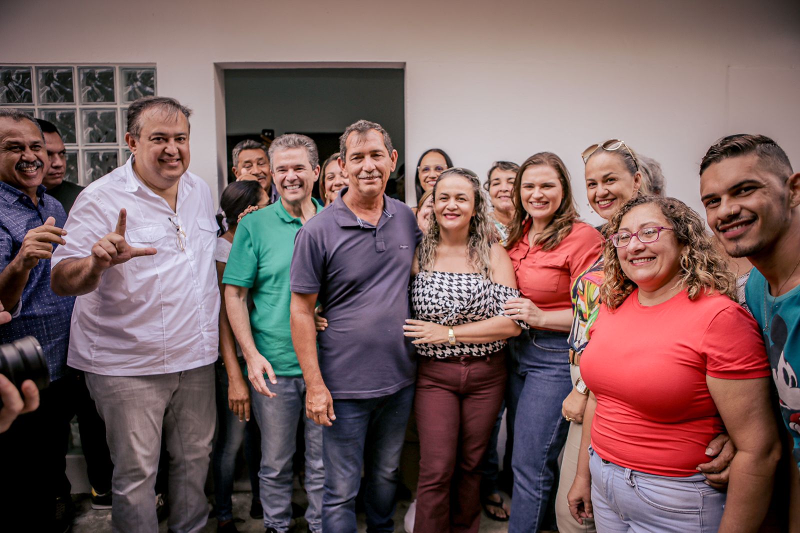 Marília recebe apoio de prefeito e ex-prefeito de Inajá