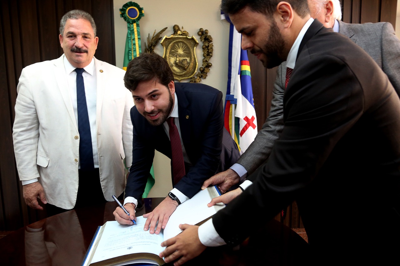 Aglailson Victor se torna o presidente mais jovem da Alepe