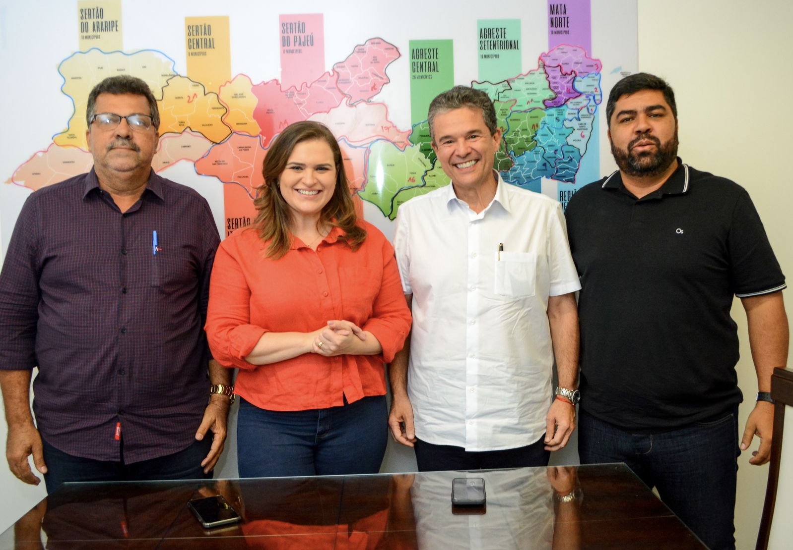 Ex-prefeito de Jatobá adere ao projeto de Marília 