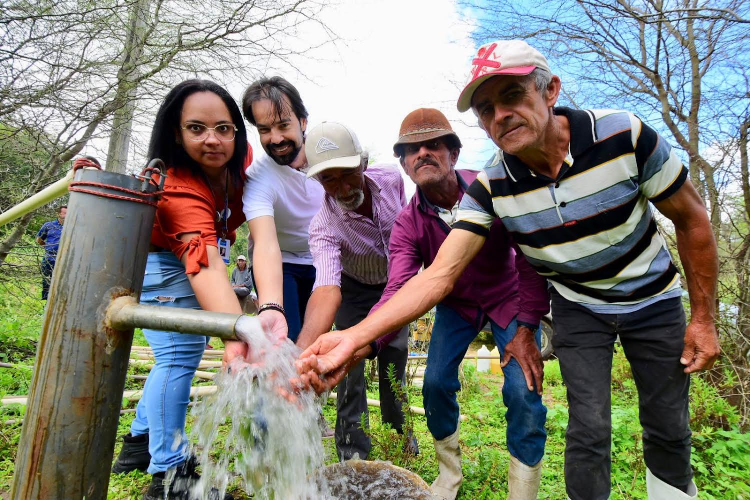 Educação e abastecimento de água pautam trabalho de Diogo em Buíque