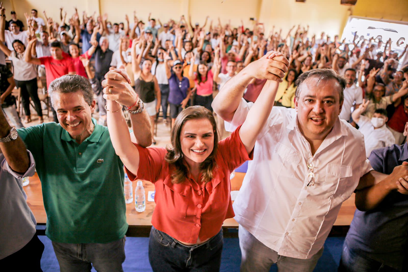 Marília Arraes recebe apoio de lideranças de Ibimirim