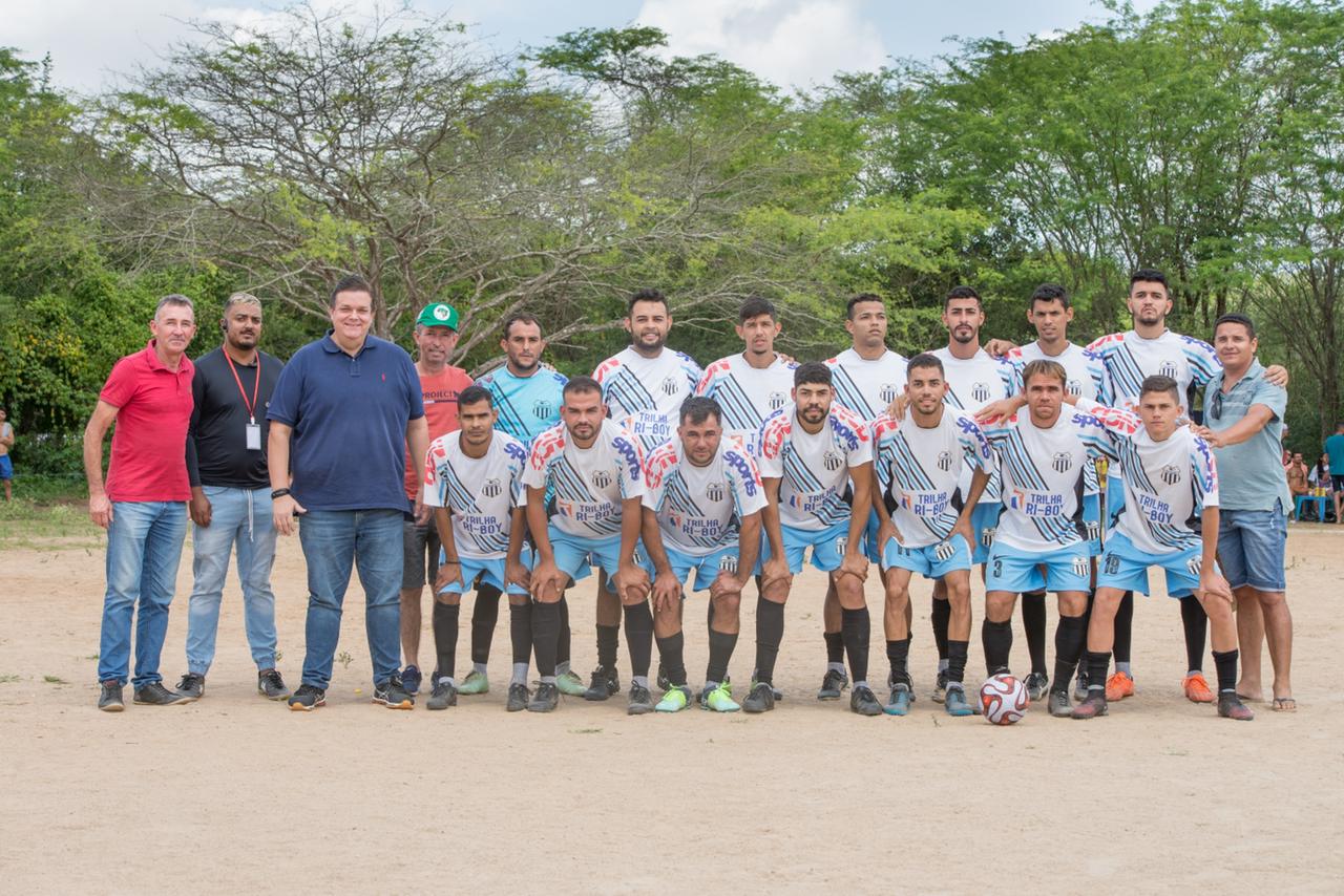 Wolney marca presença em torneio na zona rural de Caruaru 