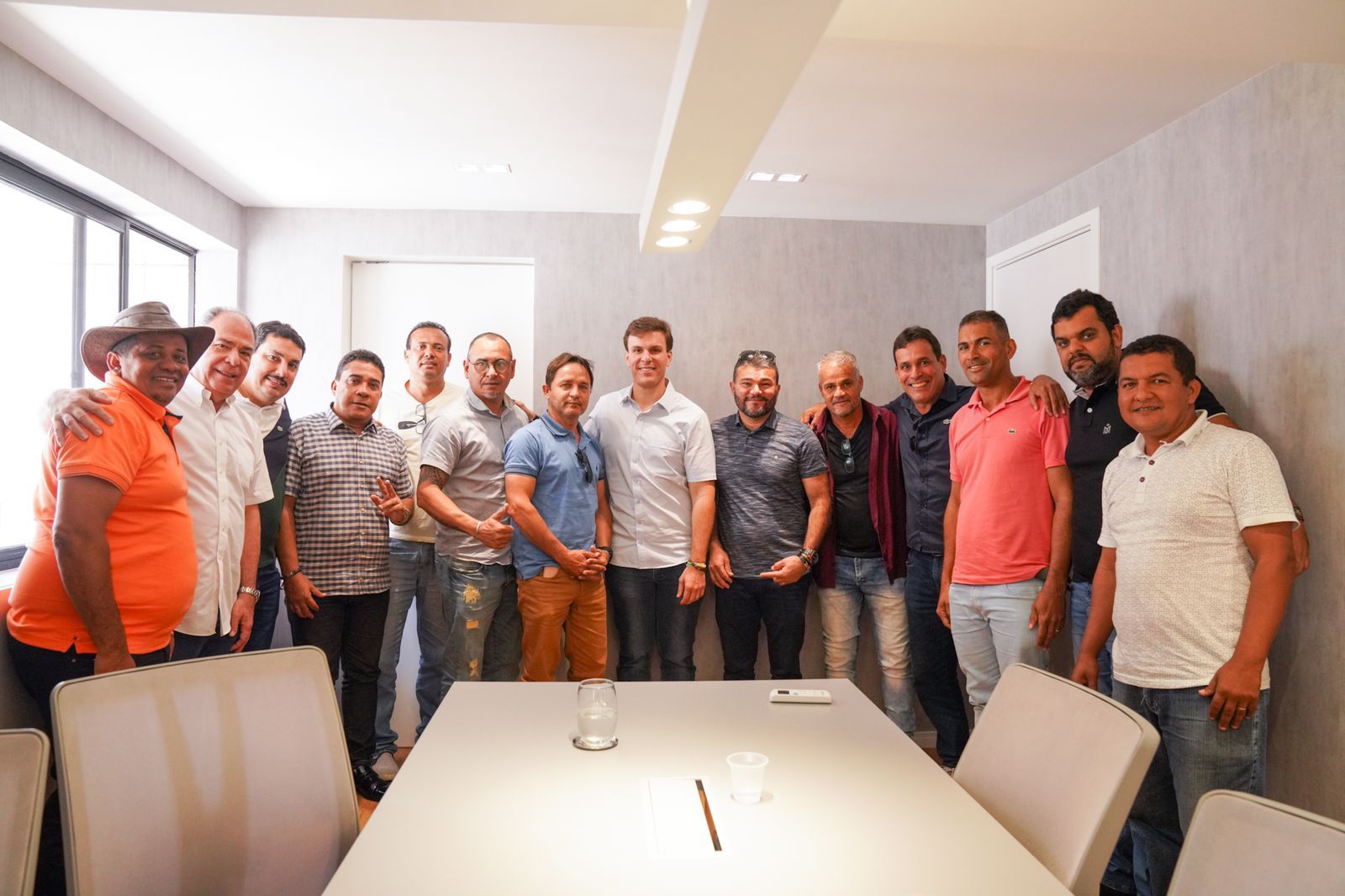 Nove vereadores de Gameleira declaram apoio a Miguel