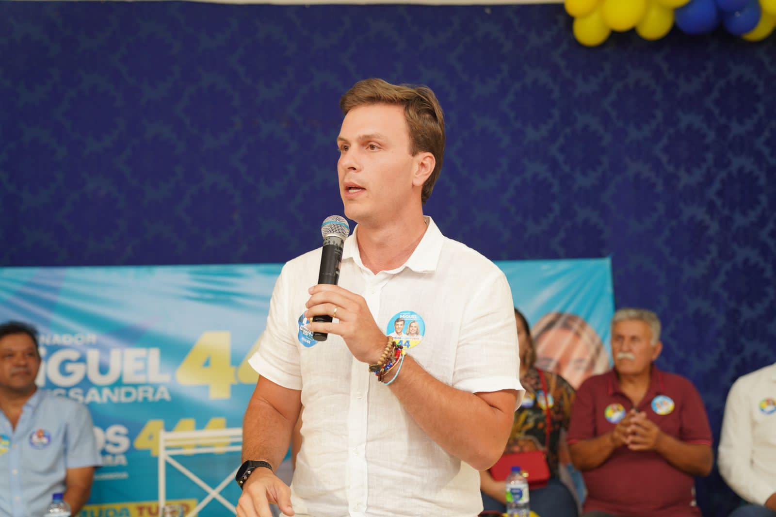 Em Araripina, Miguel endurece discurso contra Marília 