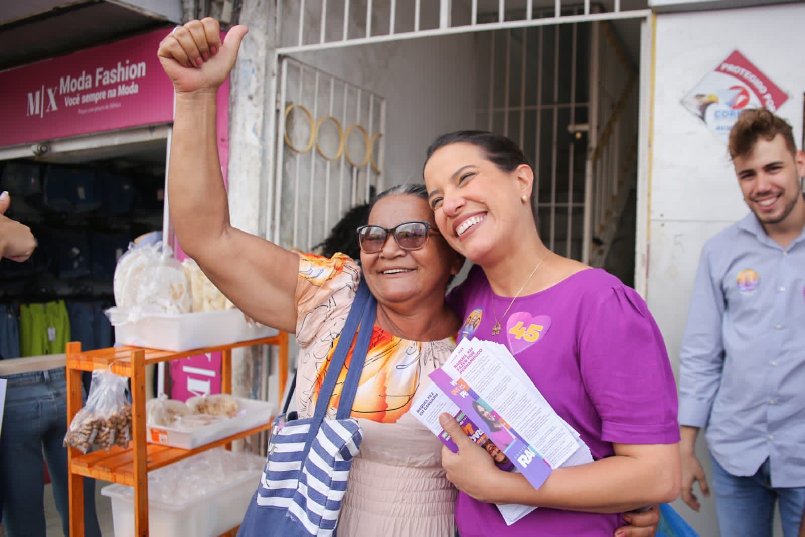 Raquel Lyra apresenta propostas à população do Cabo