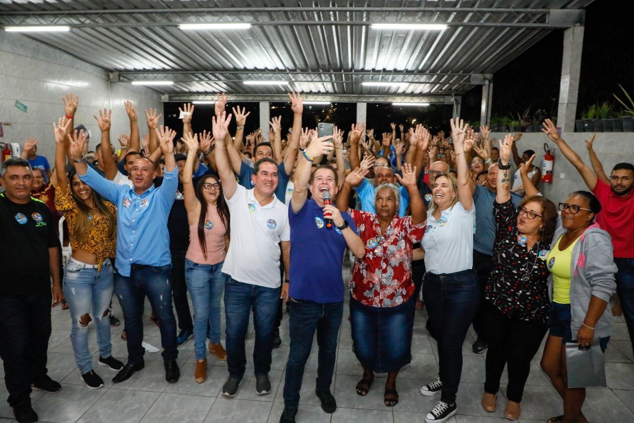 Edson Vieira participa de encontro com lideranças no Recife