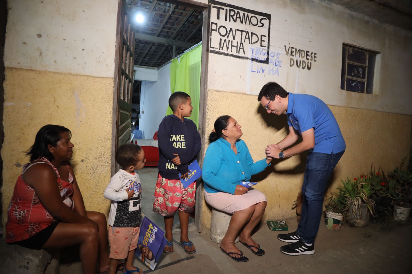 Raffiê é recebido com festa por moradores do Severino Afonso