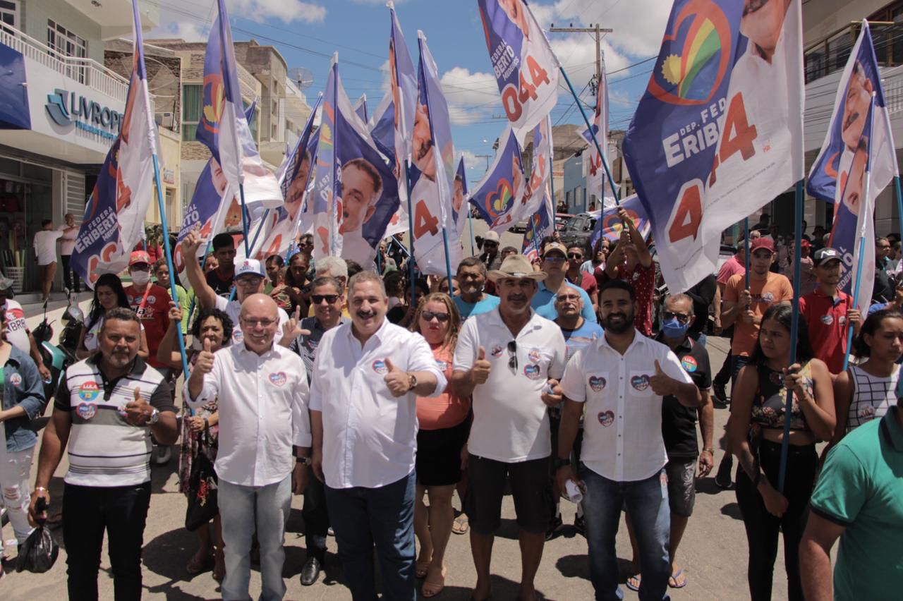 Em São José do Egito, Eriberto reforça candidatura de federal