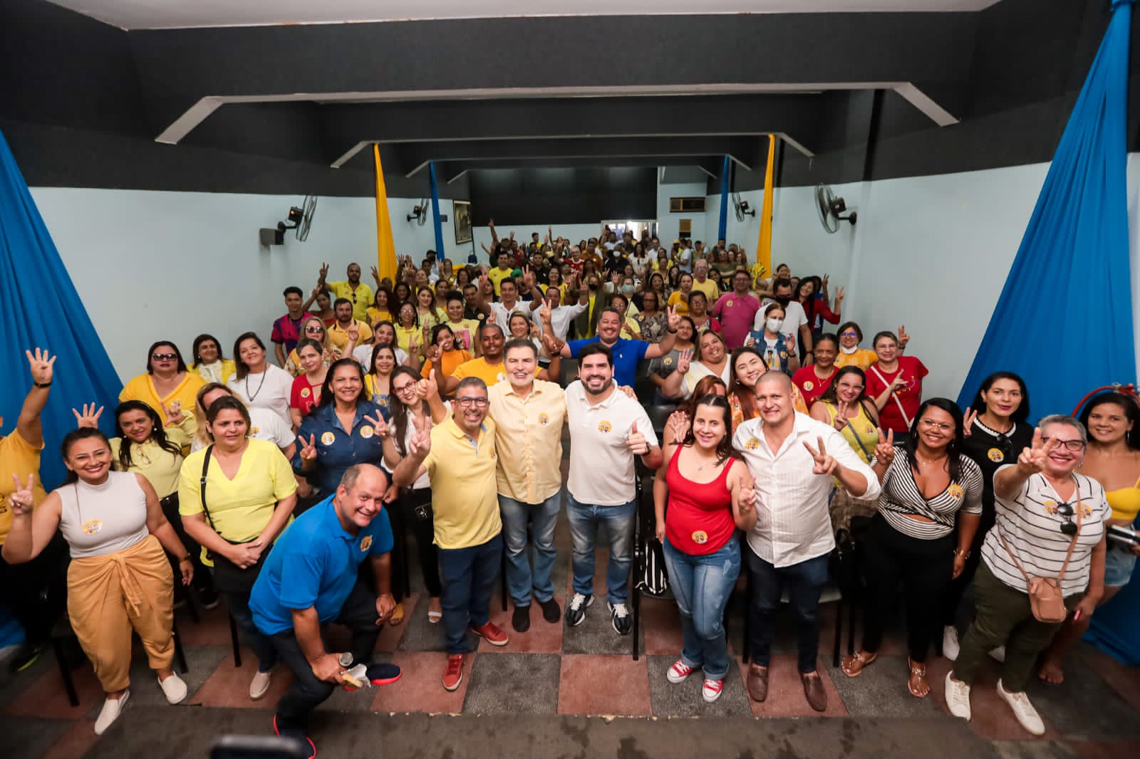 Profissionais da educação declaram apoio a Tony Gel e Tonynho 