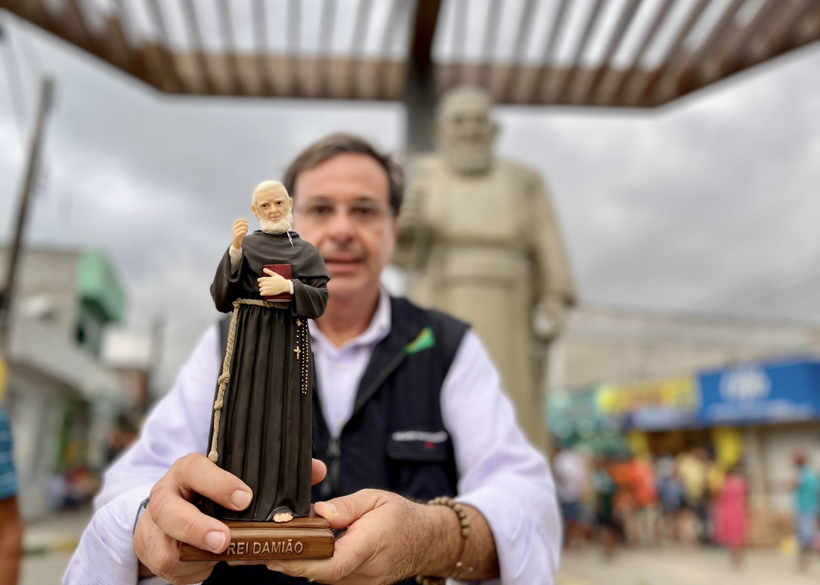 Gilson Machado prestigia 29ª Romaria de Frei Damião