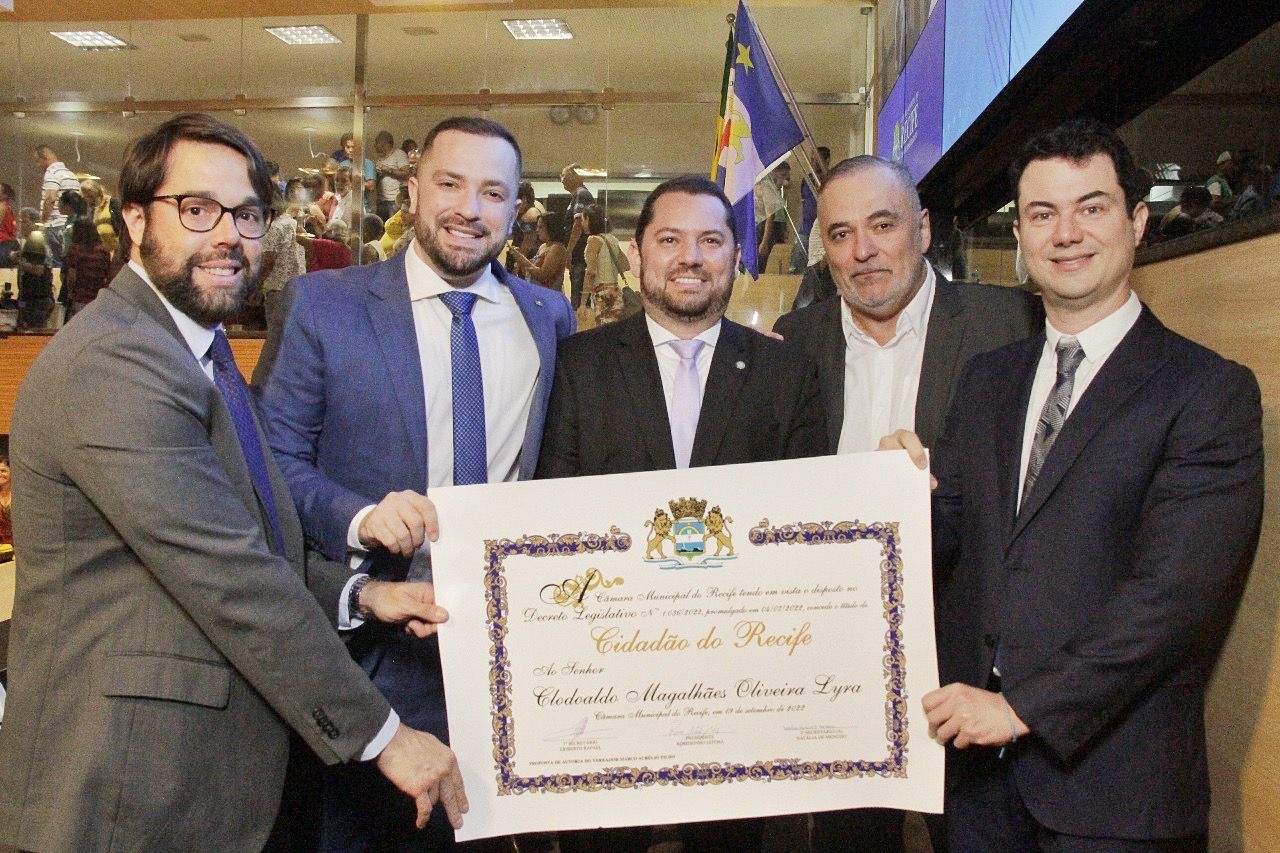 Clodoaldo vira cidadão recifense 