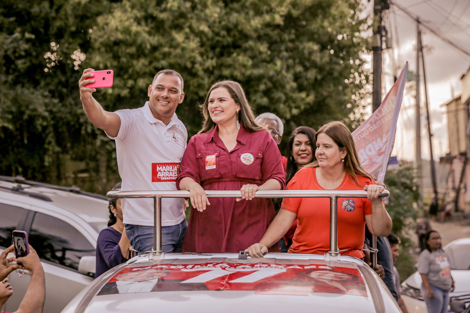 Marília participa de carreatas em Jardim São Paulo e no Sítio dos Pintos