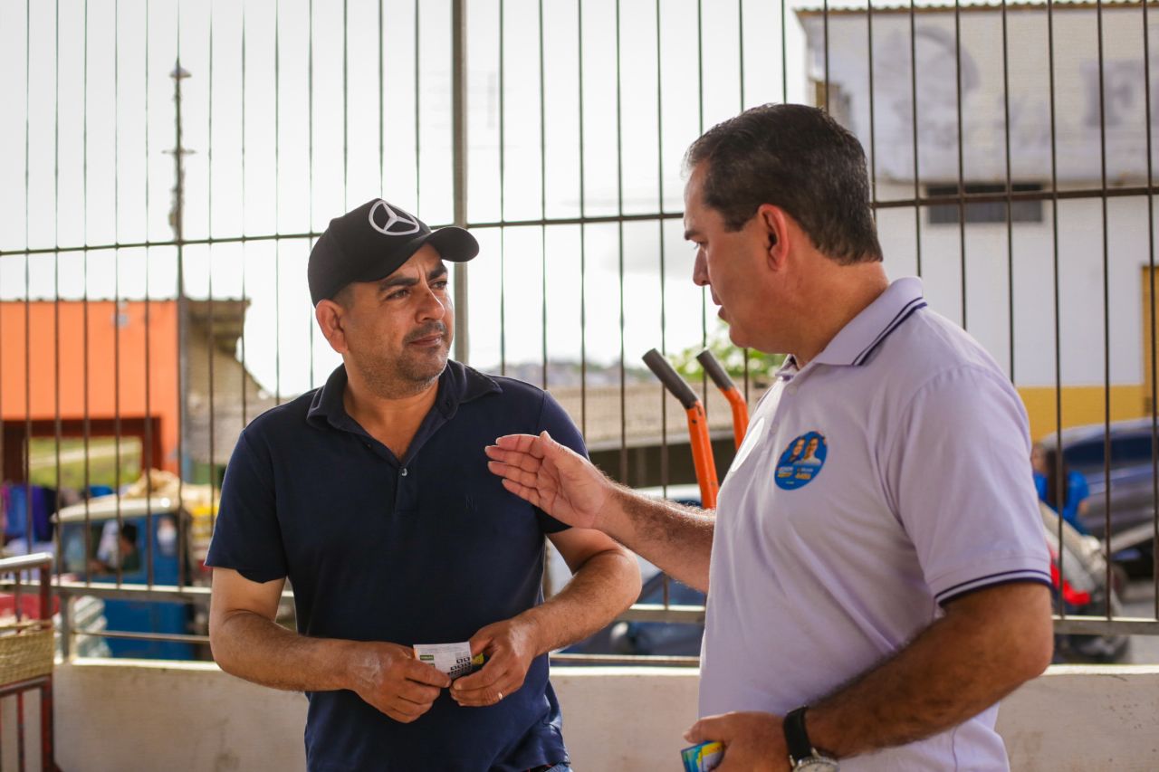 Dilson Oliveira visita Ceaca e ouve comerciantes