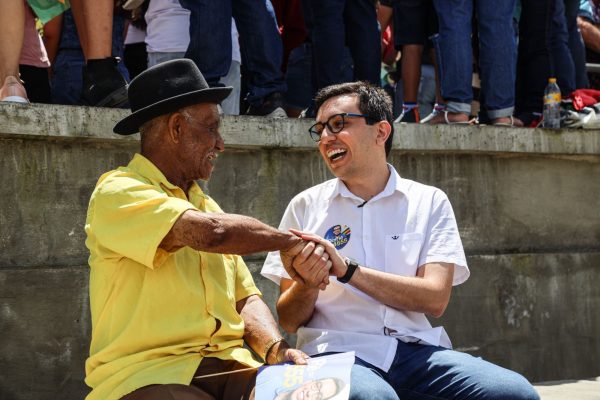 Raffiê comemora o Bicentenário da Independência com apoiadores