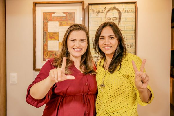 Rogéria Martins declara apoio a Marília