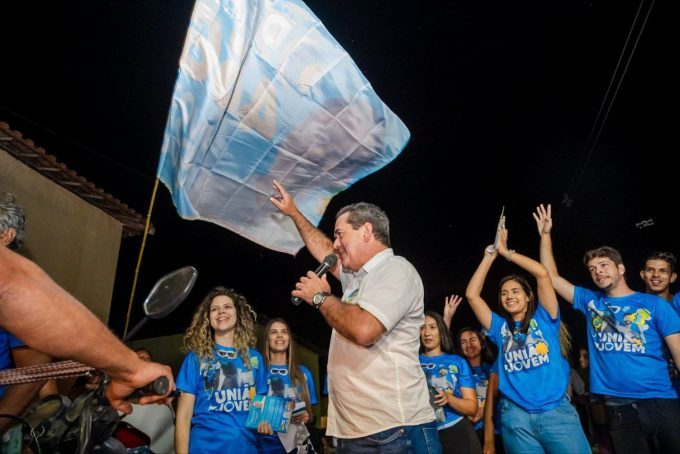 Dilson realiza buzinaço no Luiz Bezerra Torres e Alto do Moura