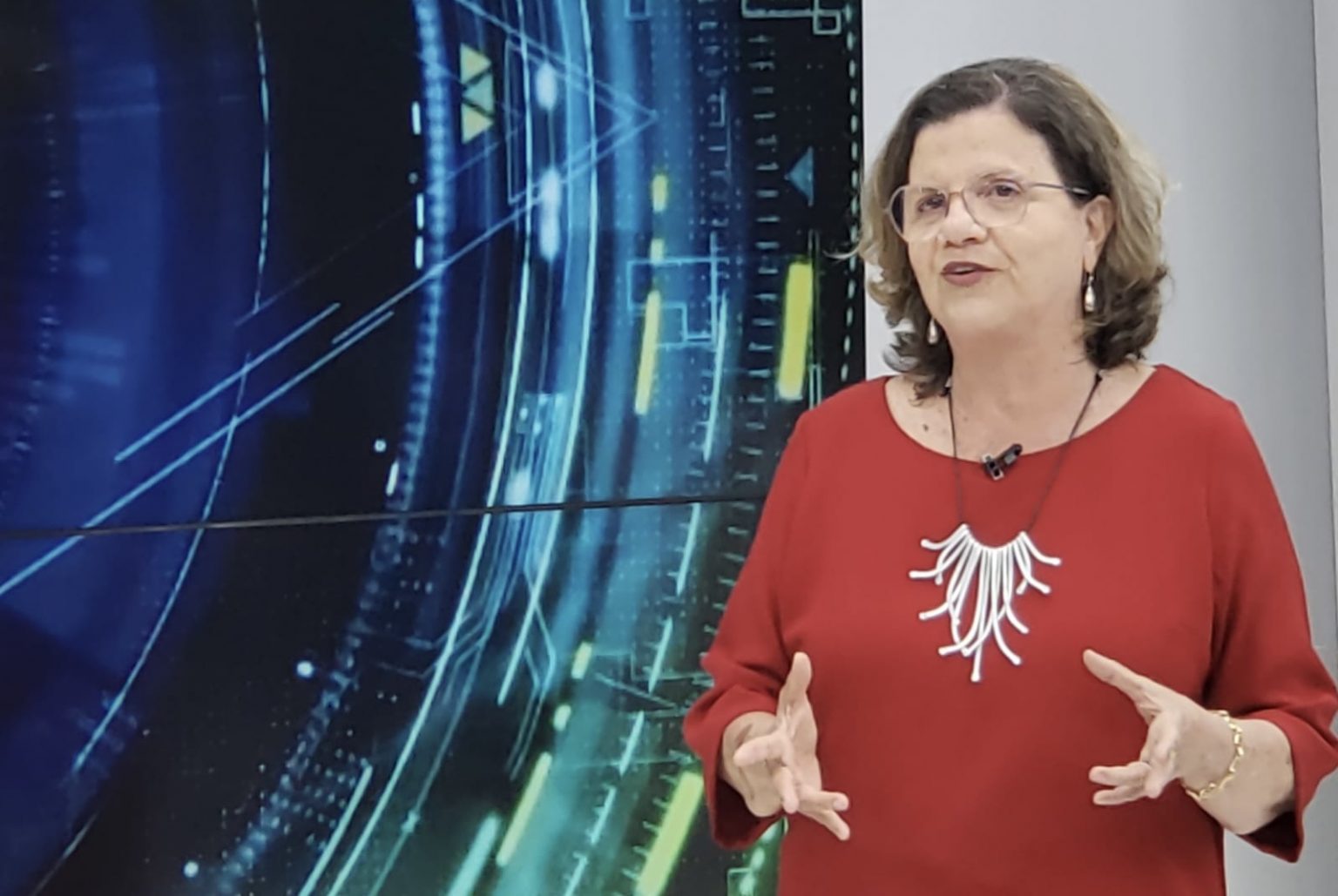 Teresa: “não é correto rotular o palanque de Raquel como bolsonarista”