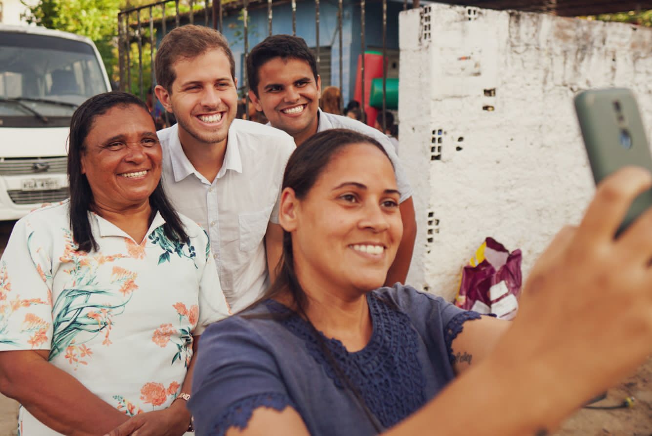 Em Camaragibe, Pedro Campos agradece votos recebidos