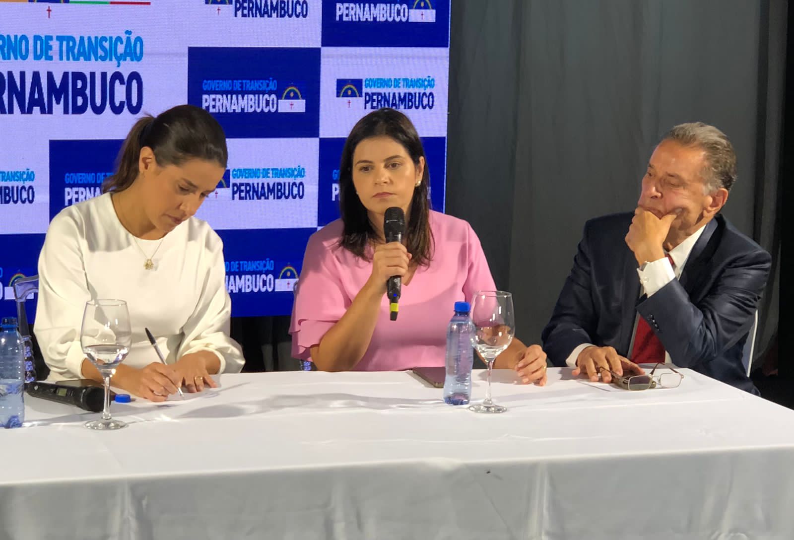 Transição está “preocupada” com contratações do governo Paulo Câmara