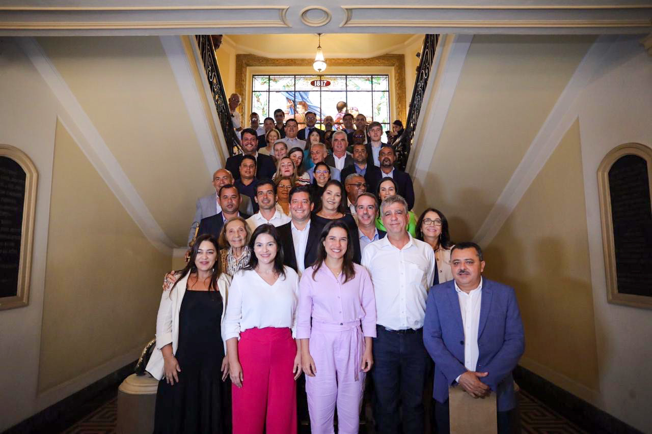 Raquel Lyra reúne prefeitos das Matas Norte e Sul 