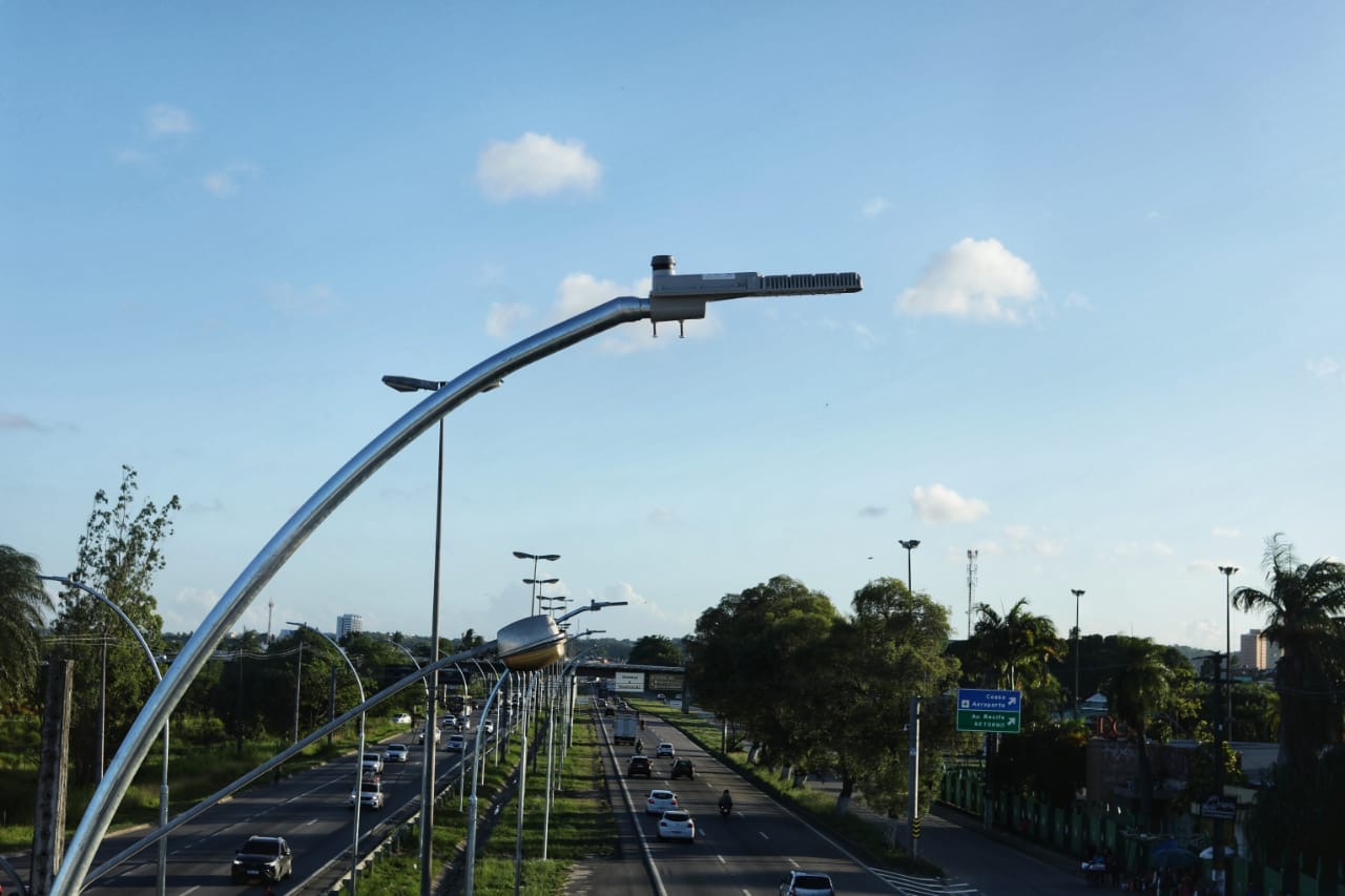 Prefeitura do Recife avança na implantação de iluminação em LED ao longo da BR-101