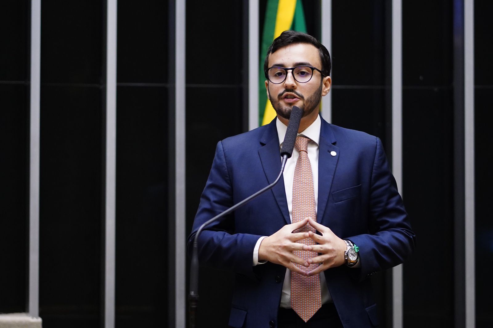 Lula da Fonte faz sua estreia na tribuna da Câmara
