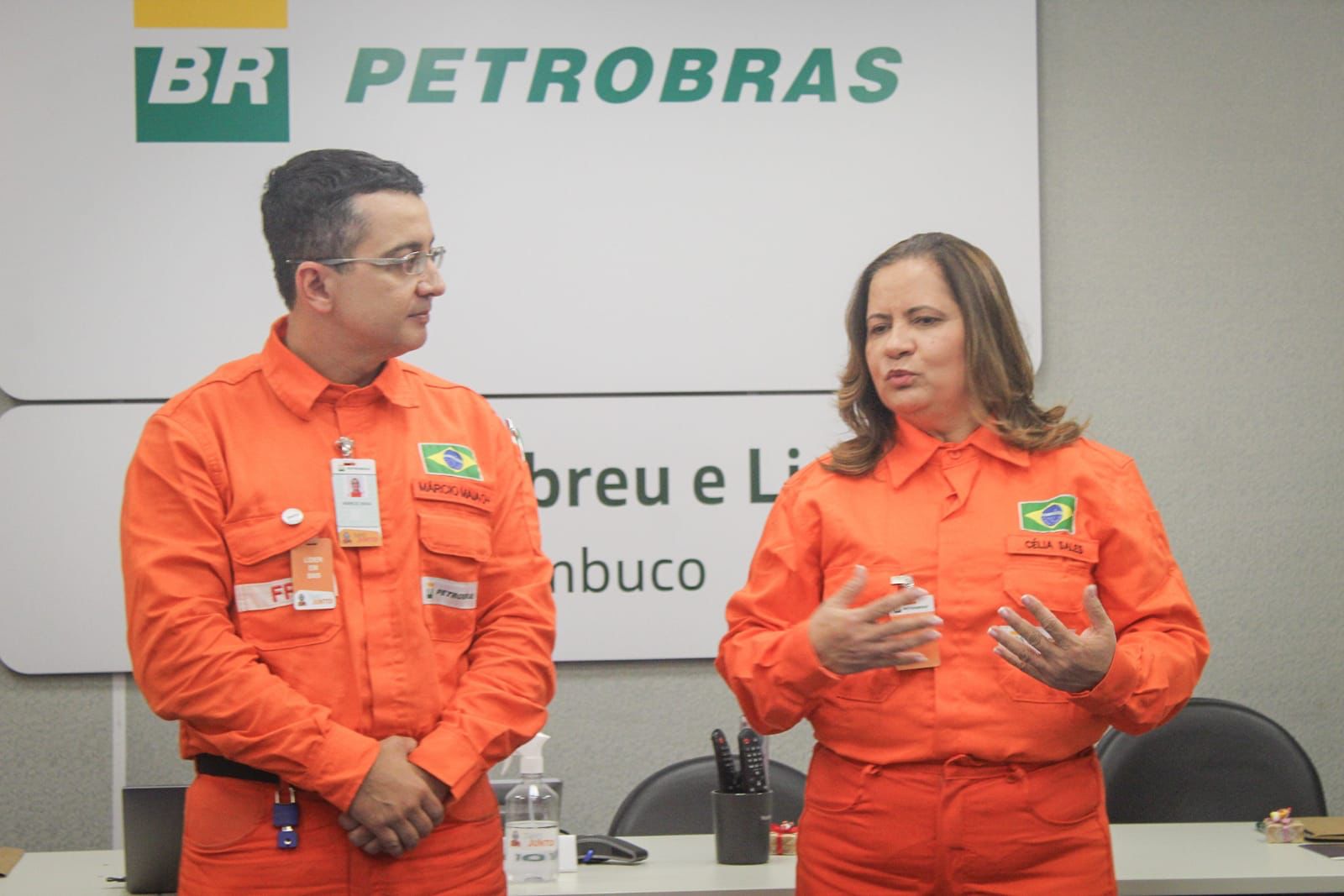 Prefeita do Ipojuca visita nova unidade operacional da Rnest