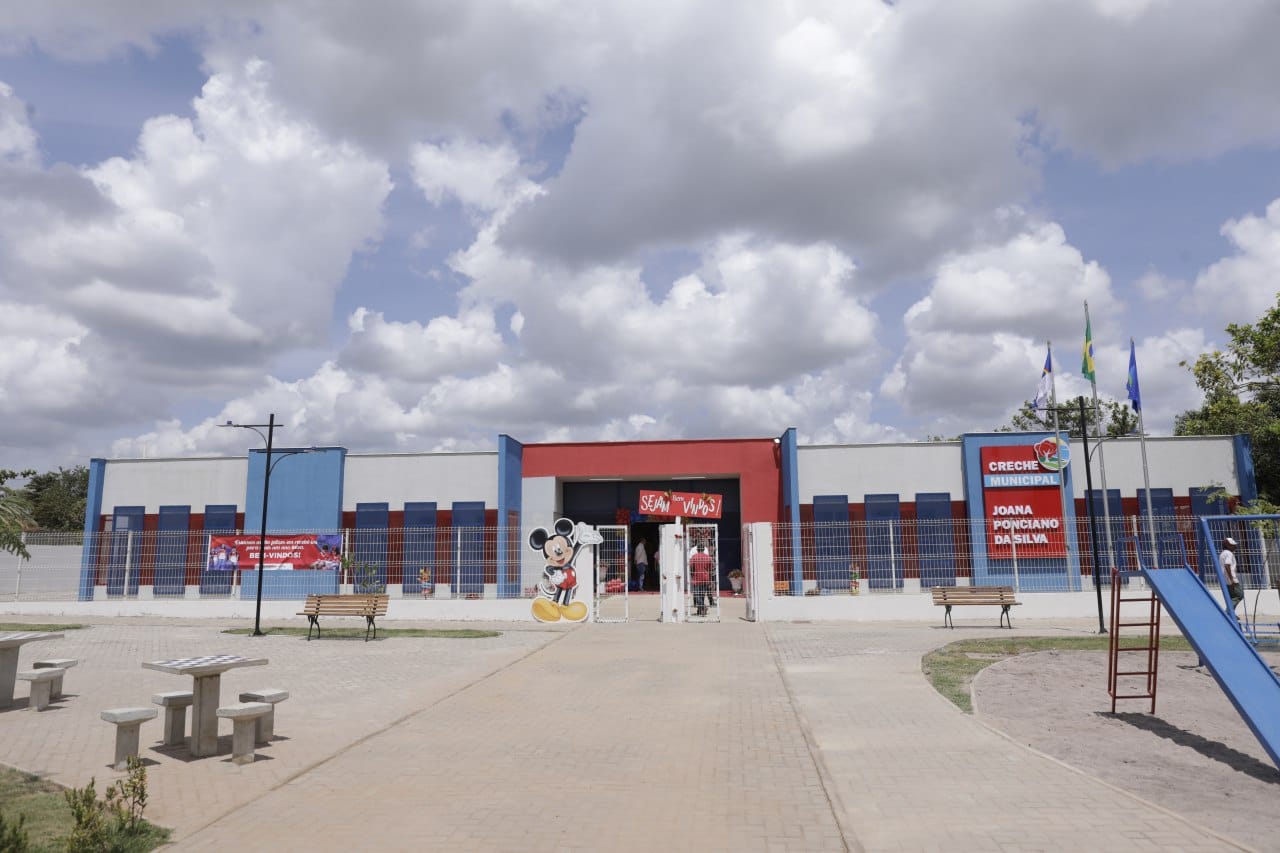 Paudalhenses contam com nova creche e praça no município