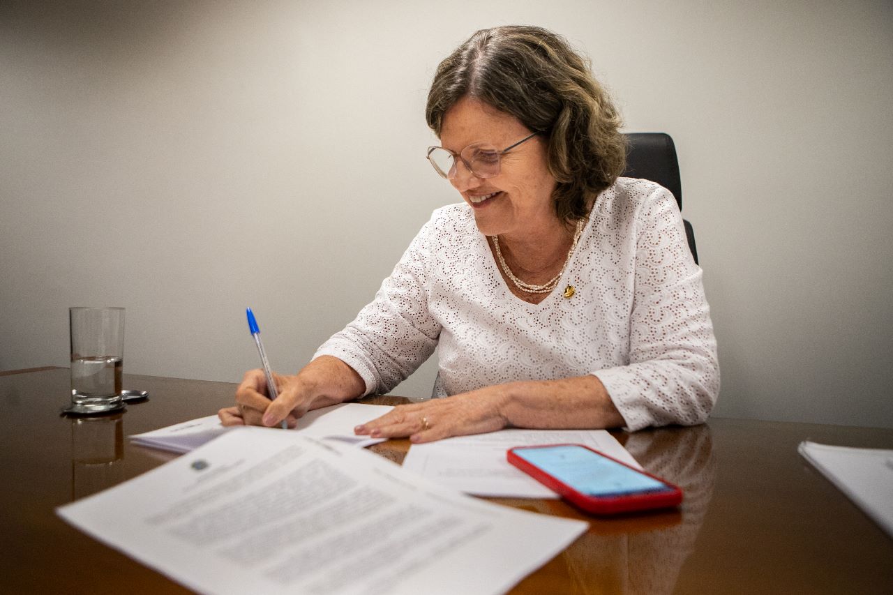 Teresa quer Carnaval de PE reconhecido como manifestação da cultura nacional 