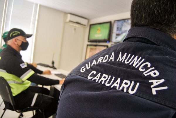 Agentes de trânsito e guardas municipais de Caruaru terão gratificação por jornada extra