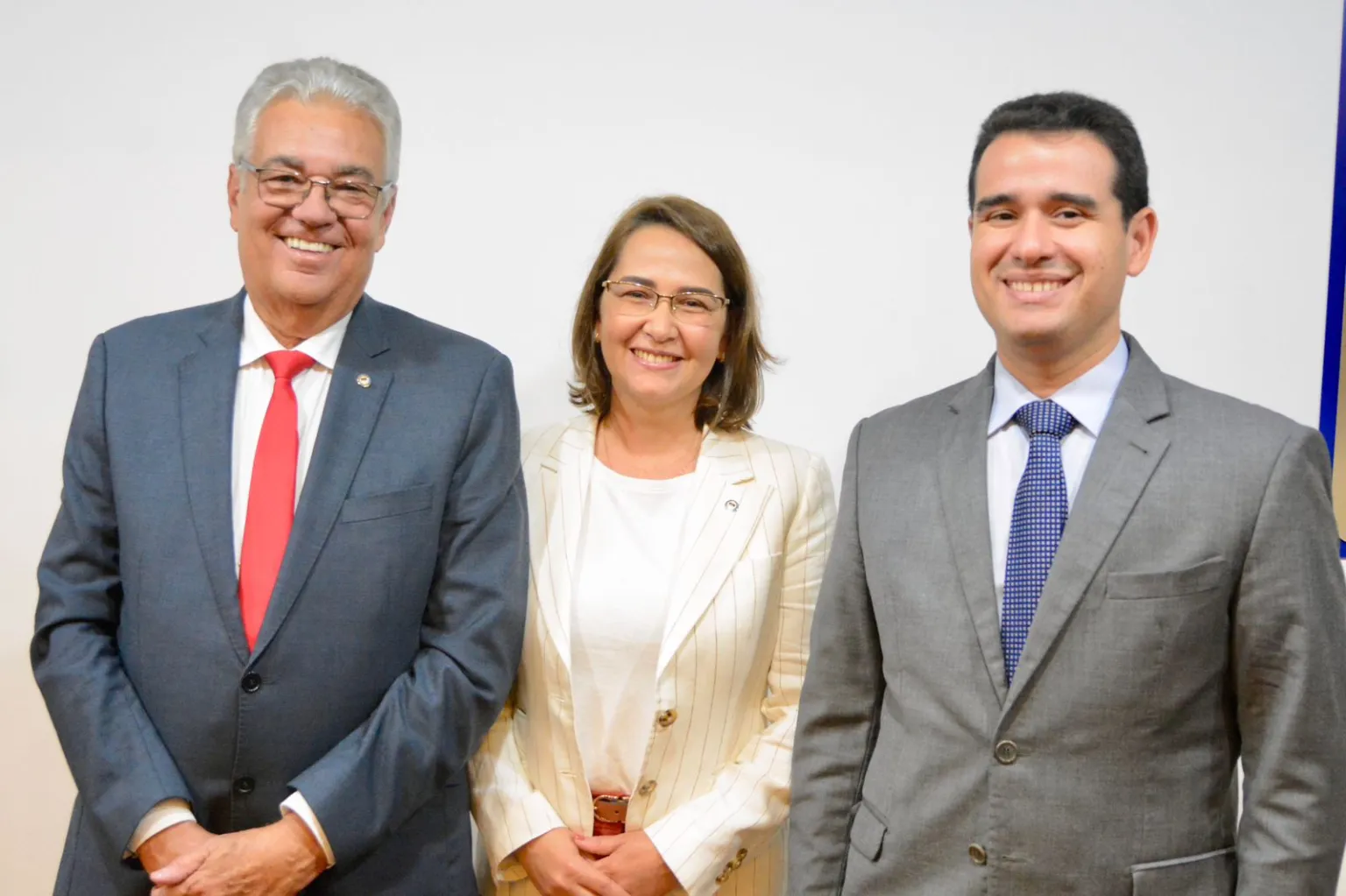 Palácio emplaca aliados nas comissões da Alepe