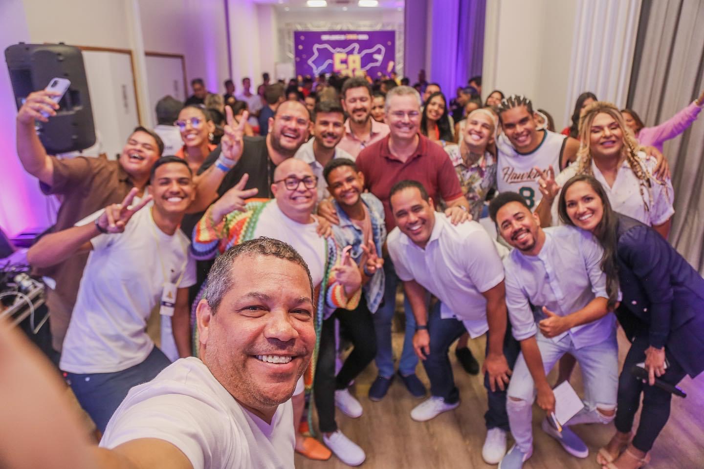 Influenciadores digitais são assunto do momento no Cabo