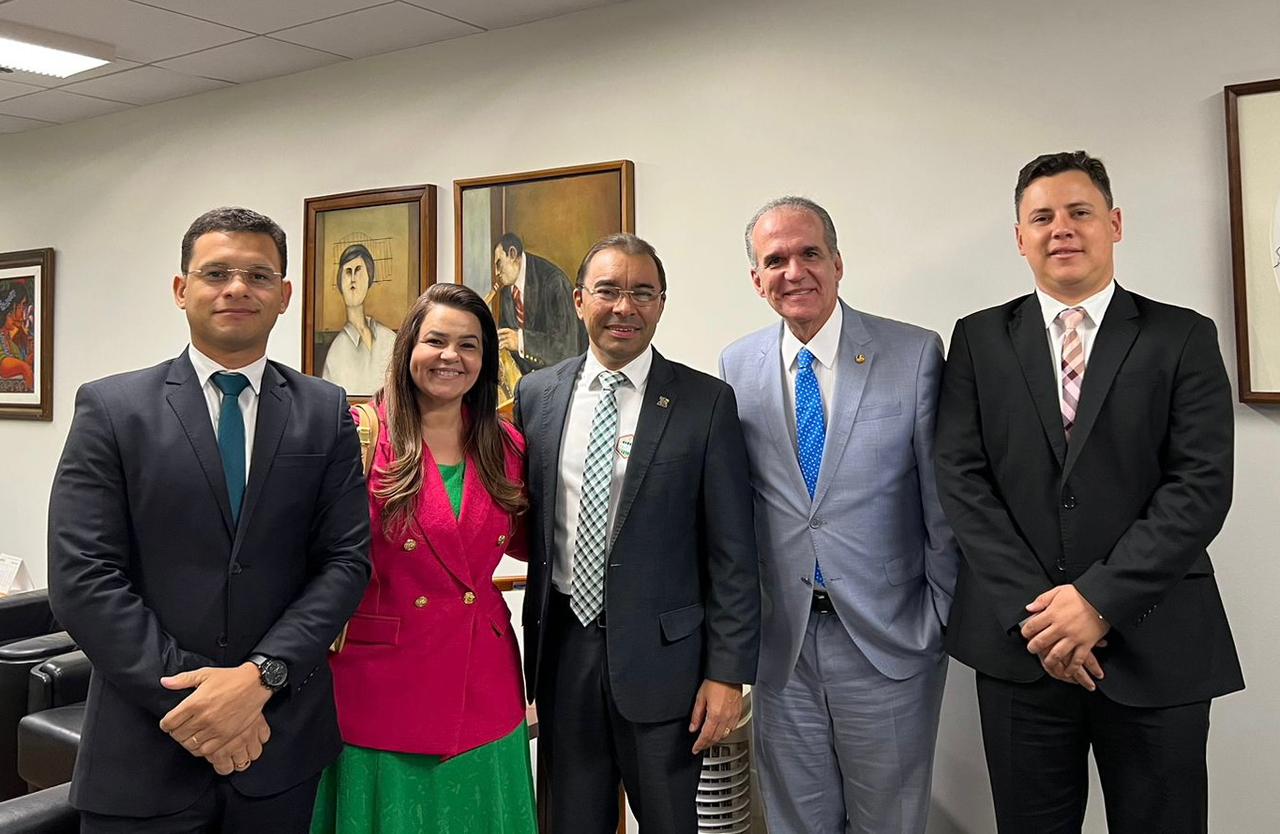 Gabinete de Fernando Dueire entre os mais disputados