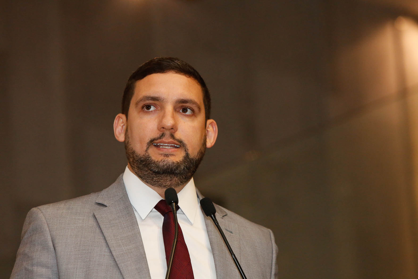 Deputado defende isenção do IPVA para motoristas de aplicativo em PE  