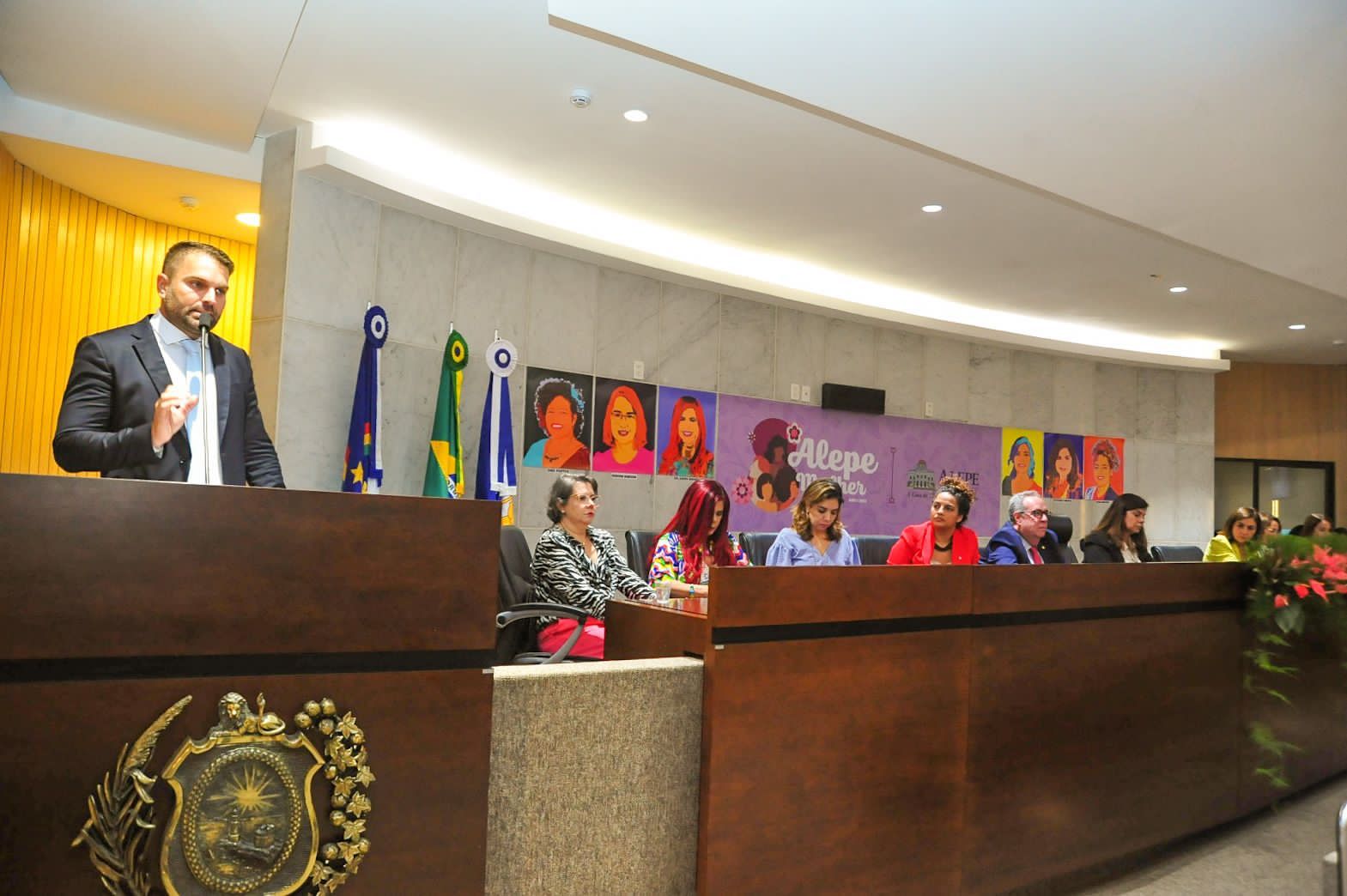 Gustavo Gouveia prestigia encerramento do ‘Alepe Mulher’ 