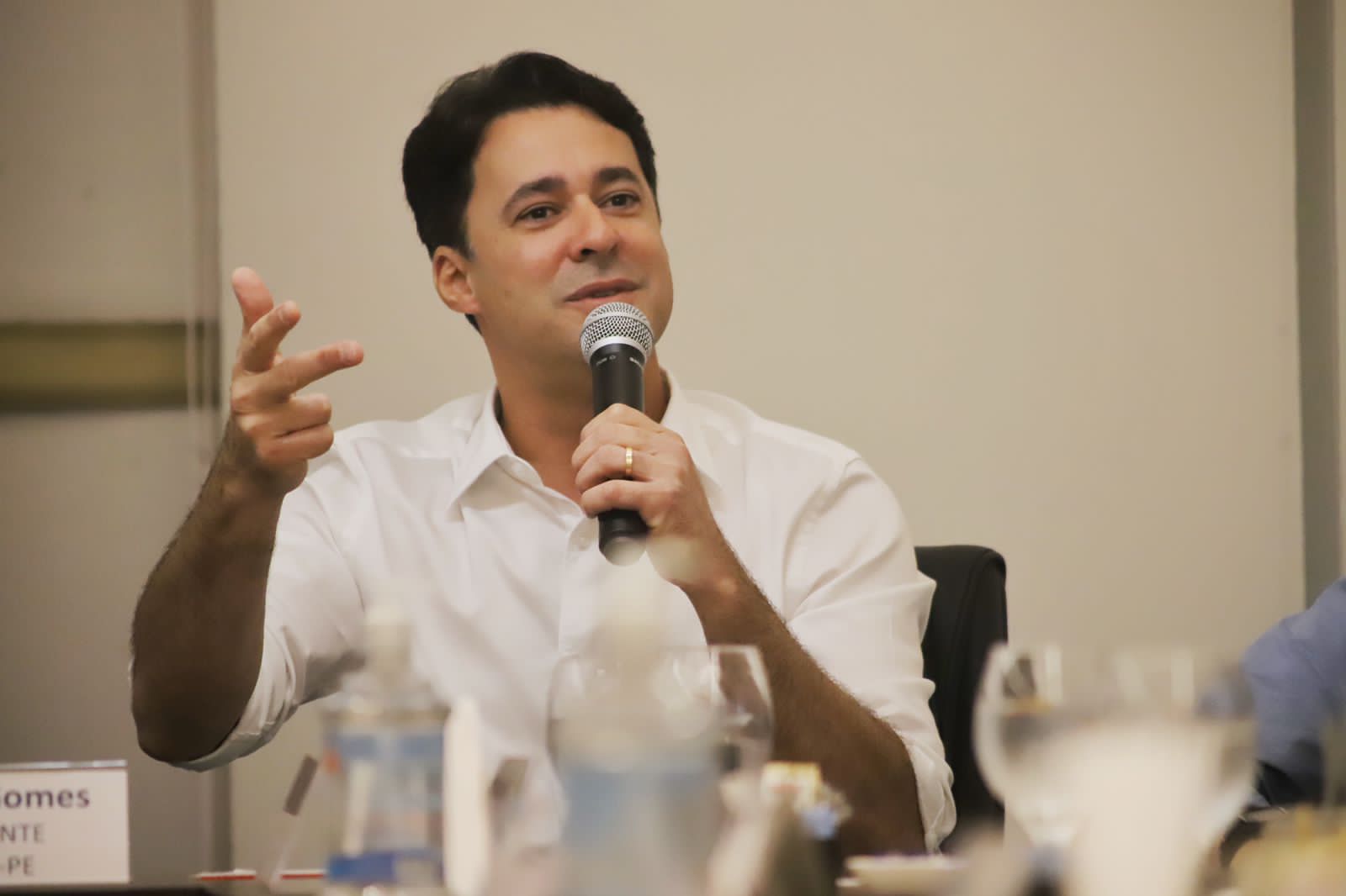 Anderson Ferreira emplaca aliado na presidência do Detran