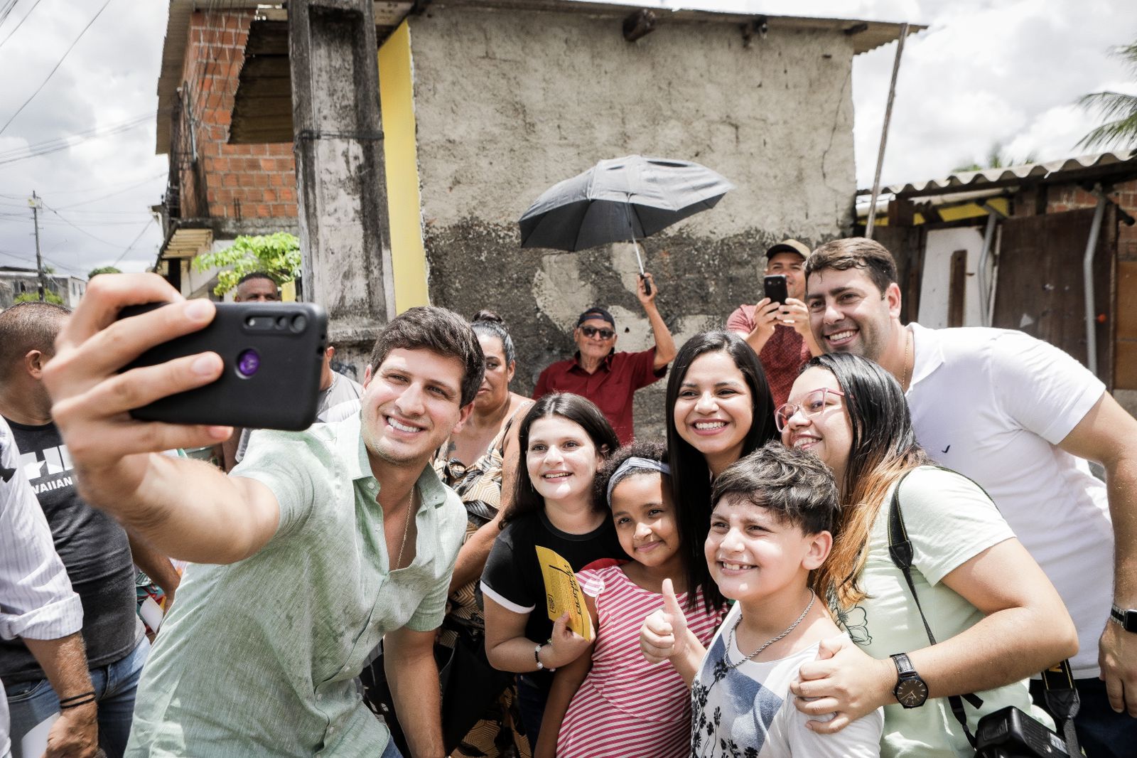 Samuel Salazar comemora conquista para rua no Ibura