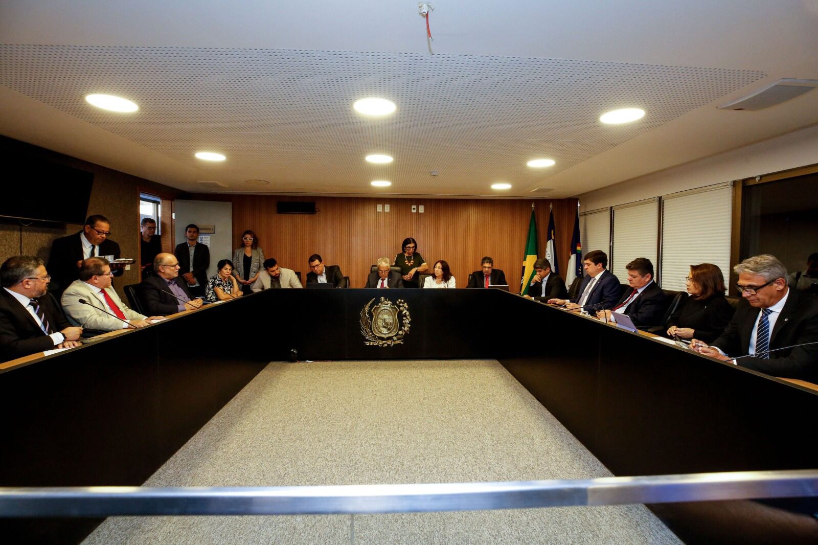 CCJ da Alepe aprova remanejamento de R$ 5,7 bi e indicação para comando da Adagro