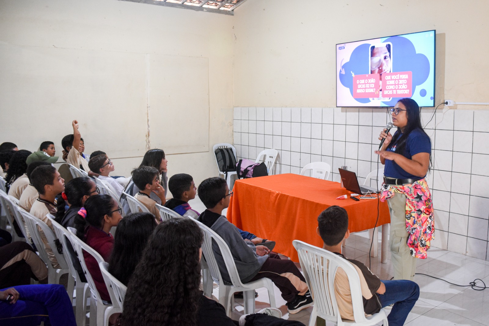 Gravatá promove palestra sobre riscos da bebida alcoólica para adolescentes