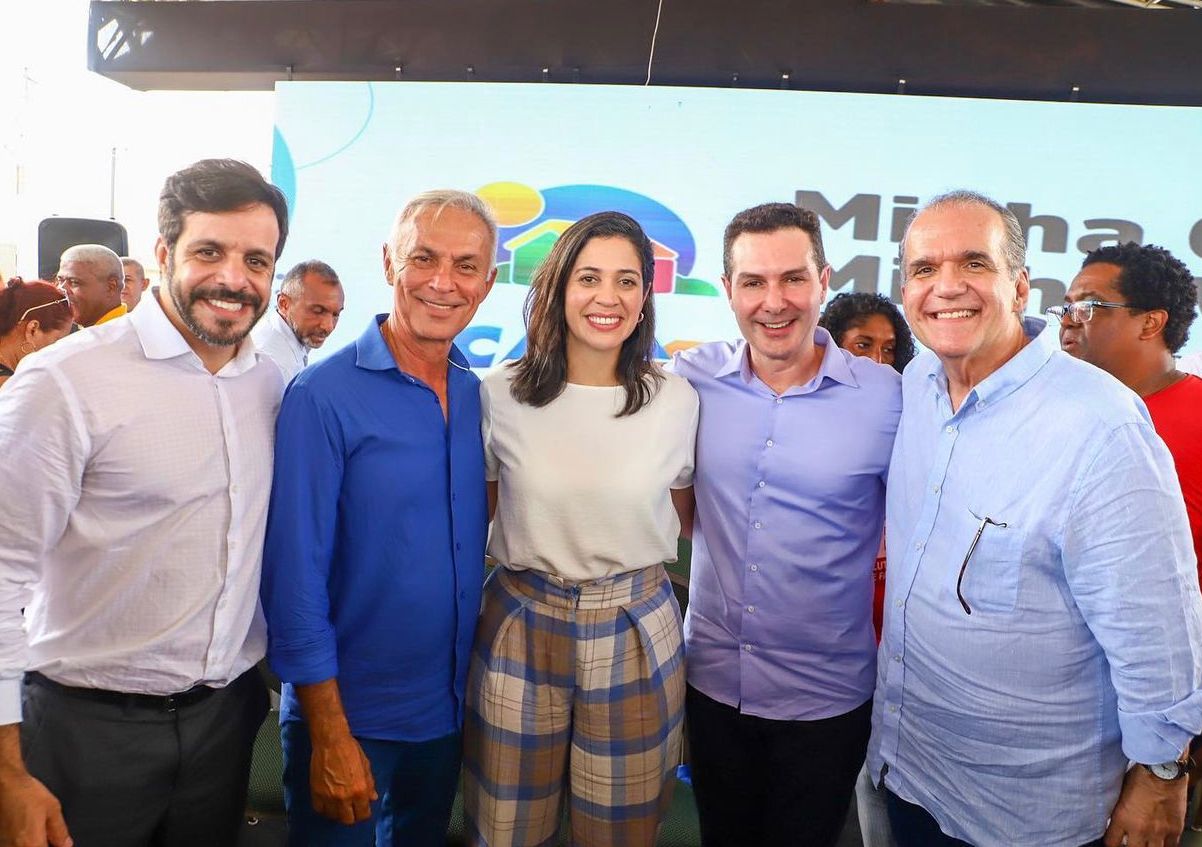 No Recife, Paulo Roberto participa de evento com ministro das Cidades 