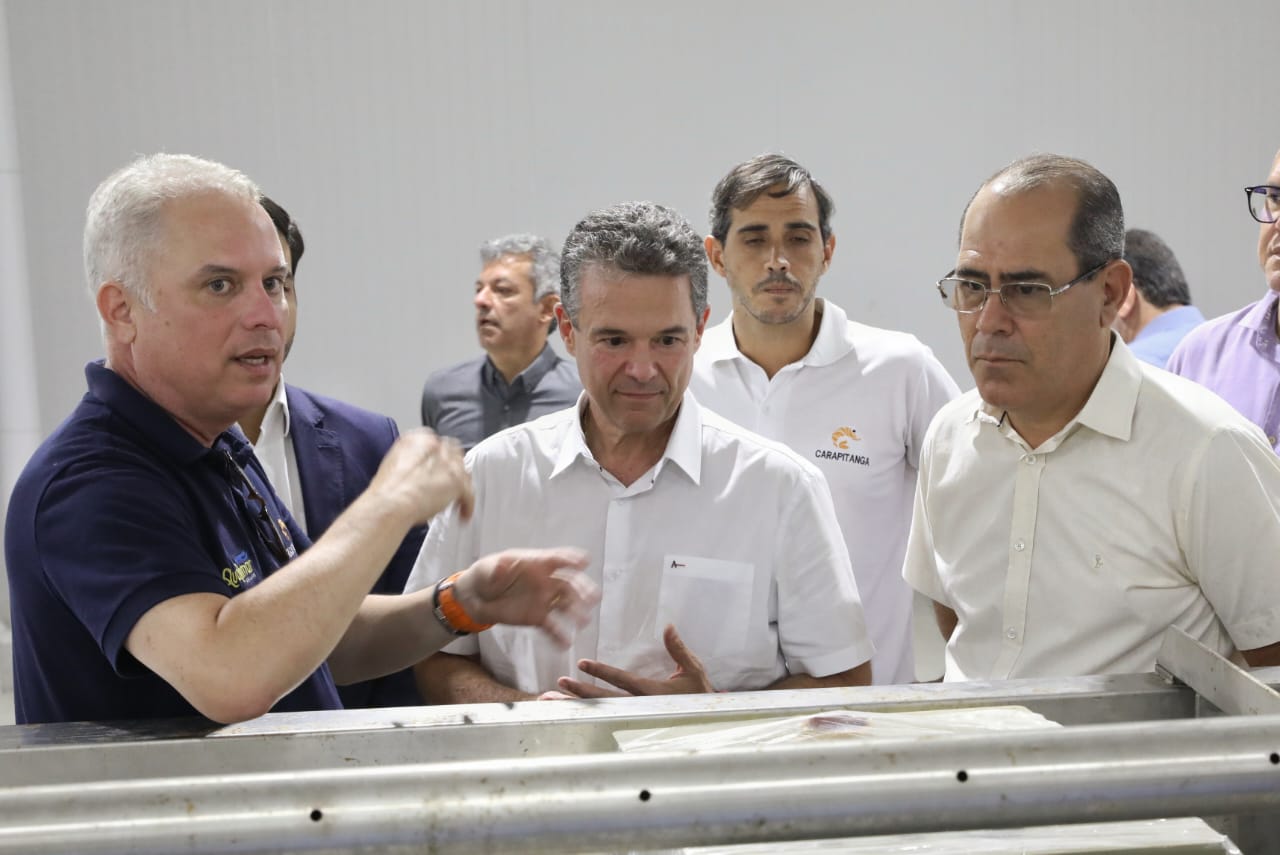 Prefeito Mano e ministro André de Paula visitam Carapitanga