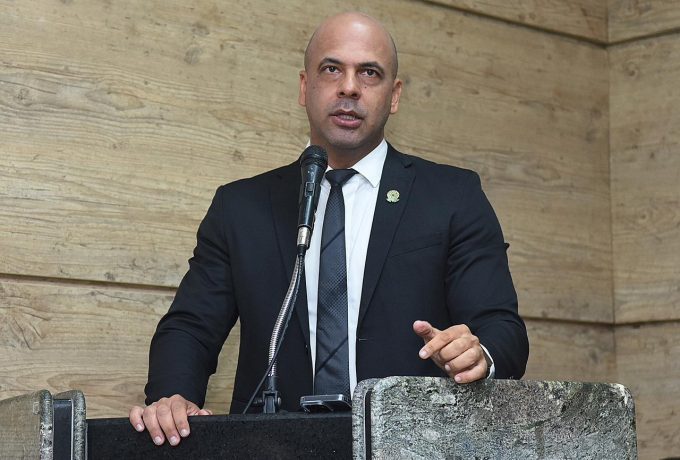 Anderson cobra que Prefeitura de Caruaru forneça remédio para esporotricose felina