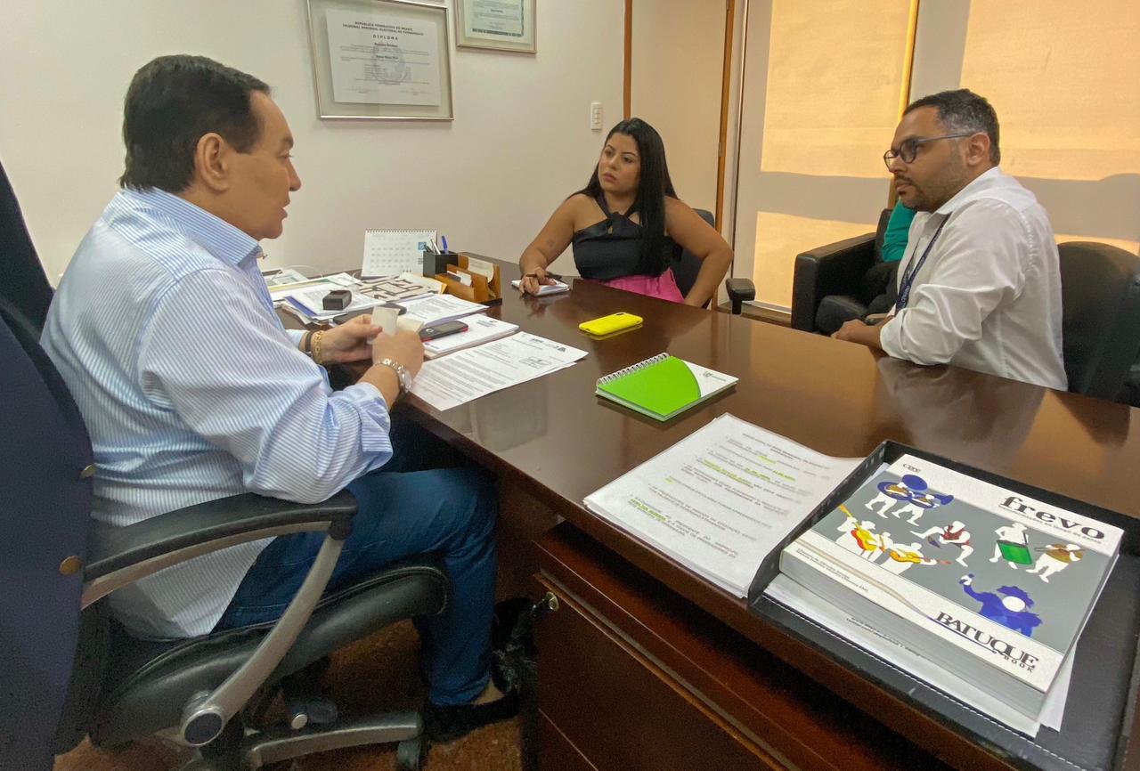 “Precisamos participar do governo”, diz Izaías sobre relação entre Alepe e Raquel