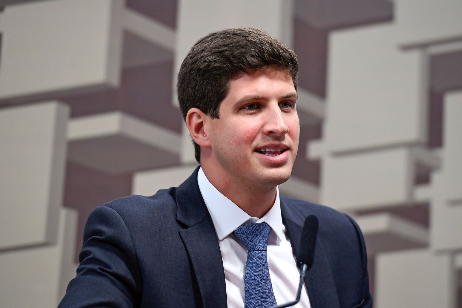 João Campos assina operação de R$ 2 bilhões com o BID na segunda (15)