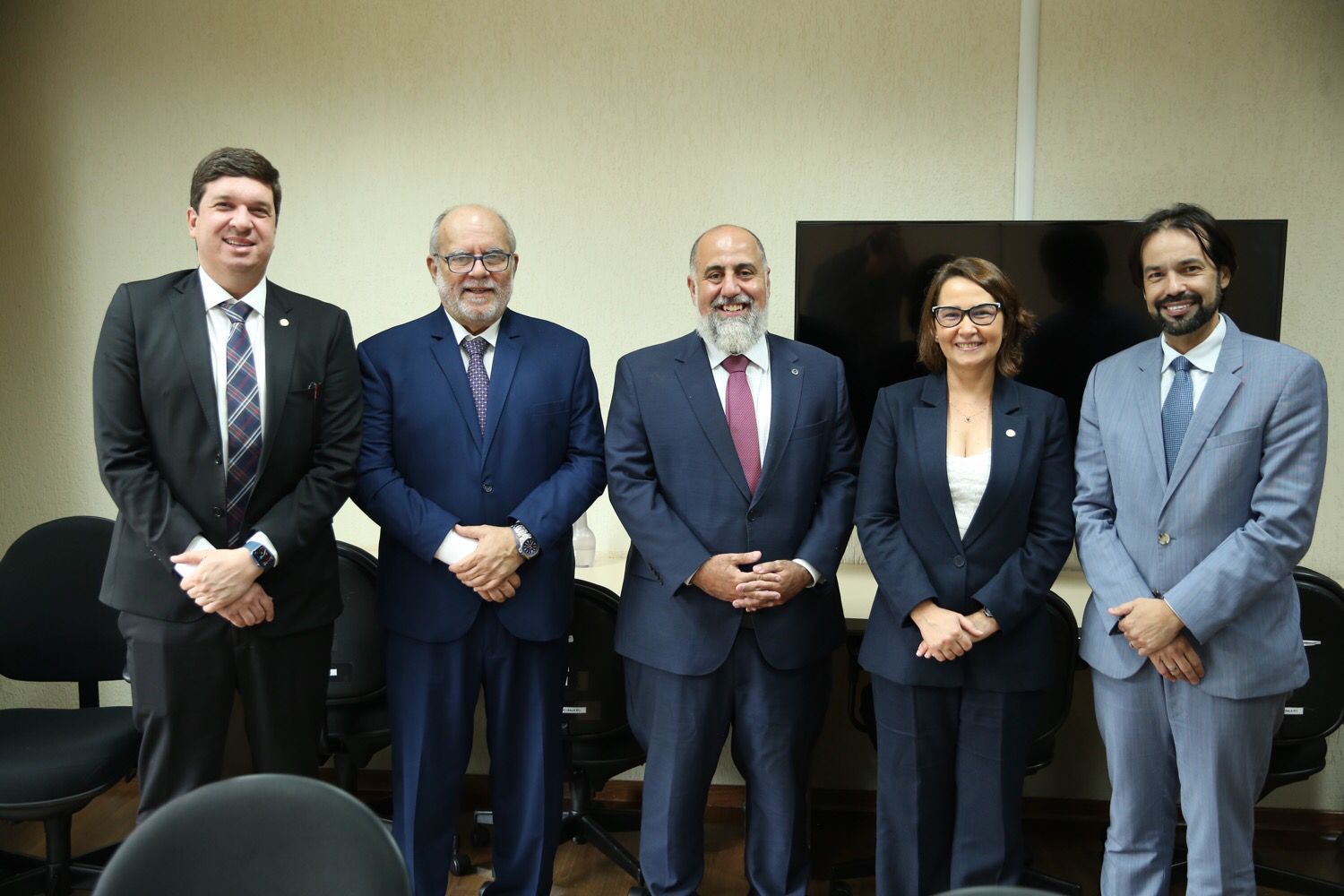 Deputados se reúnem no Ministério da Fazenda para discutir apostas esportivas