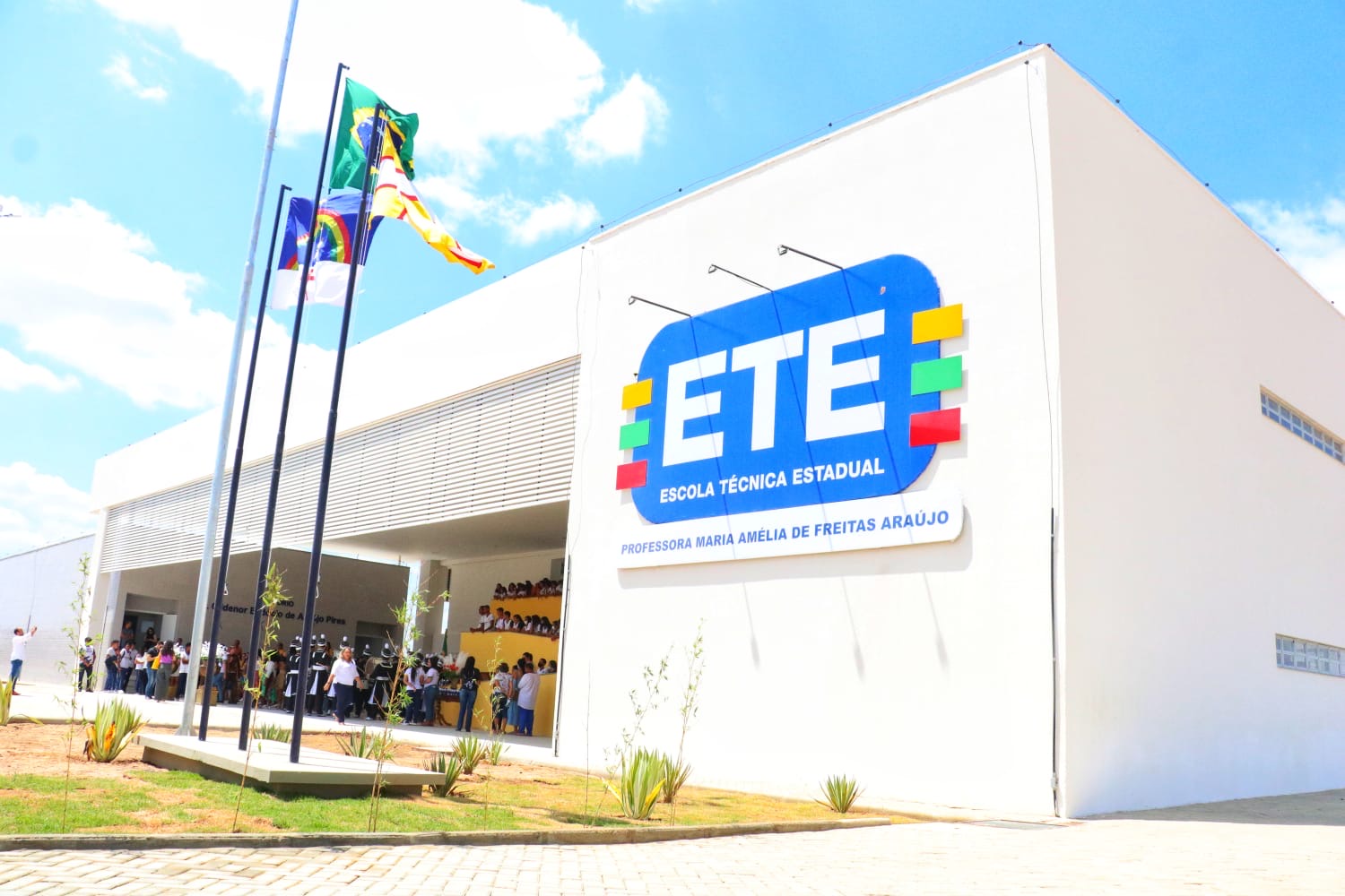 Pernambuco servirá de modelo para ensino integral no Rio Grande do Sul