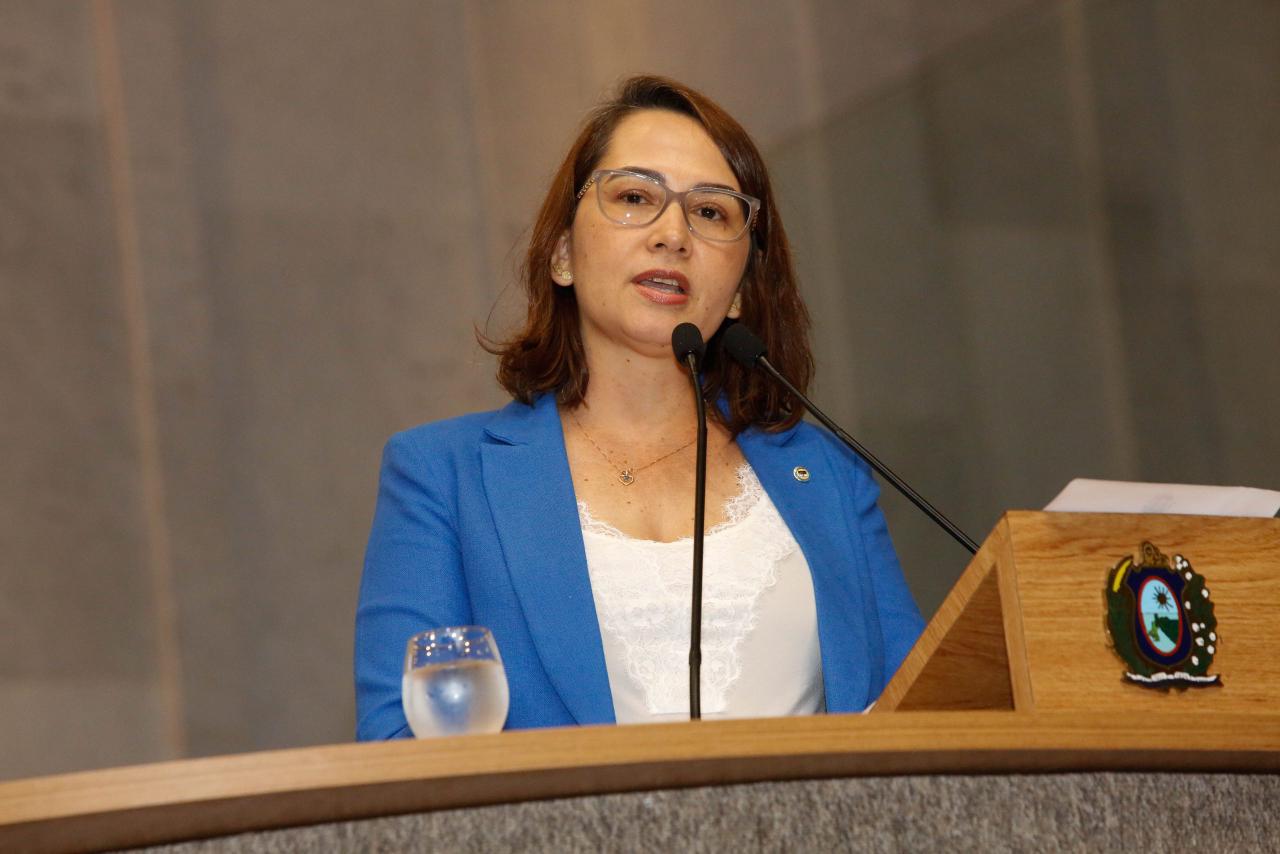 “São Bento precisa de uma gestão responsável”, dispara Débora Almeida