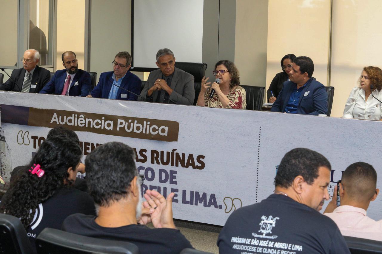 Teresa apoia tombamento das ruínas de São Bento, em Abreu e Lima 