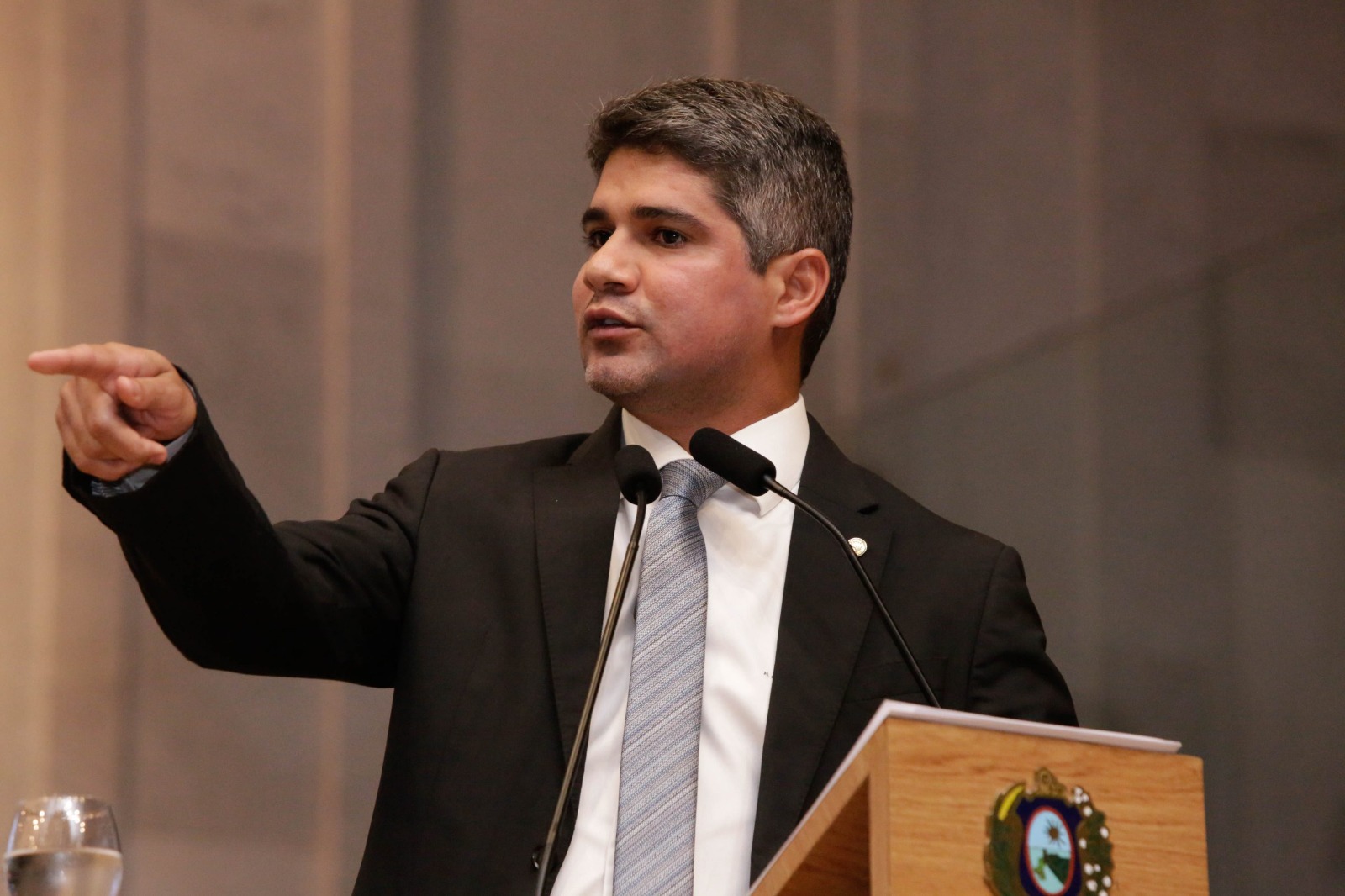 Renato cobra explicações do PSB por operação realizada pela PF